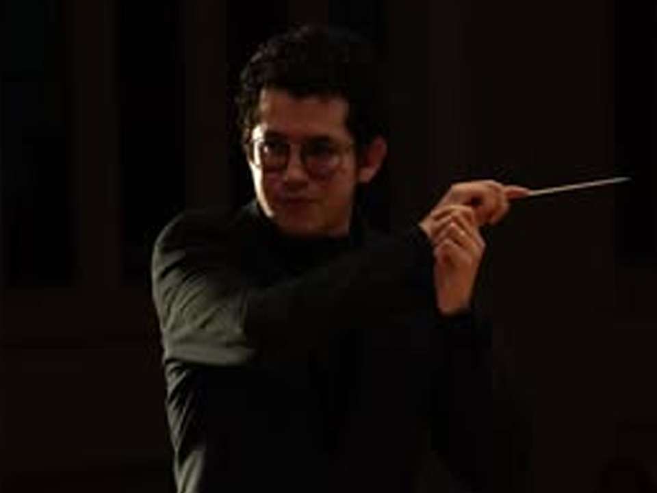 Matheus-Coelho-conductor-Clarinetist-symphonic-operatic-choral